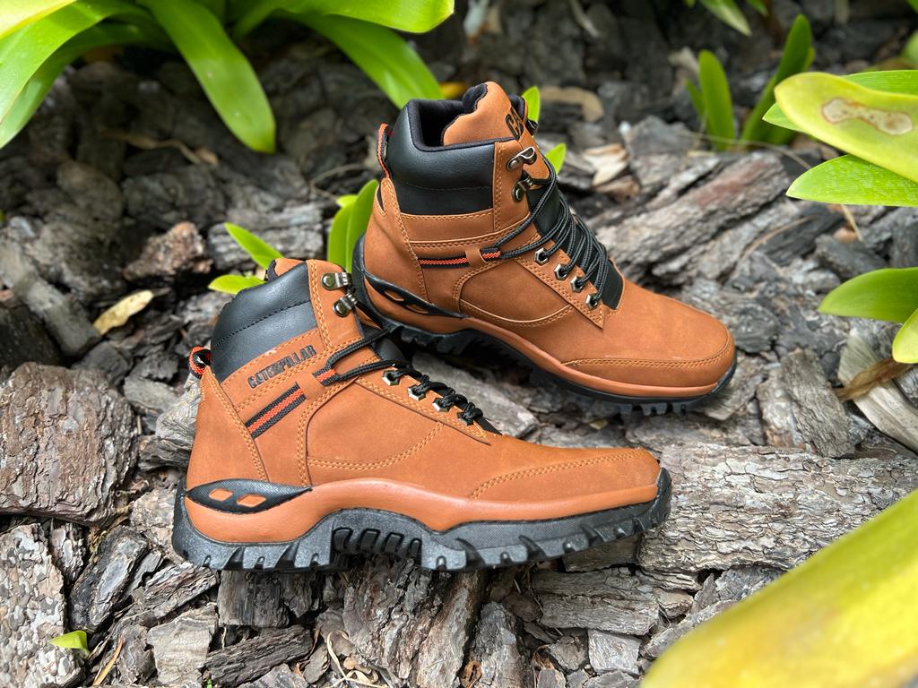 UrbanForce  – Botas todoterreno con estilo y resistencia garantizada